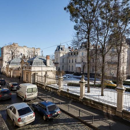 Palace View Apartments - 24 Kopernyka Str. Lviv Kültér fotó