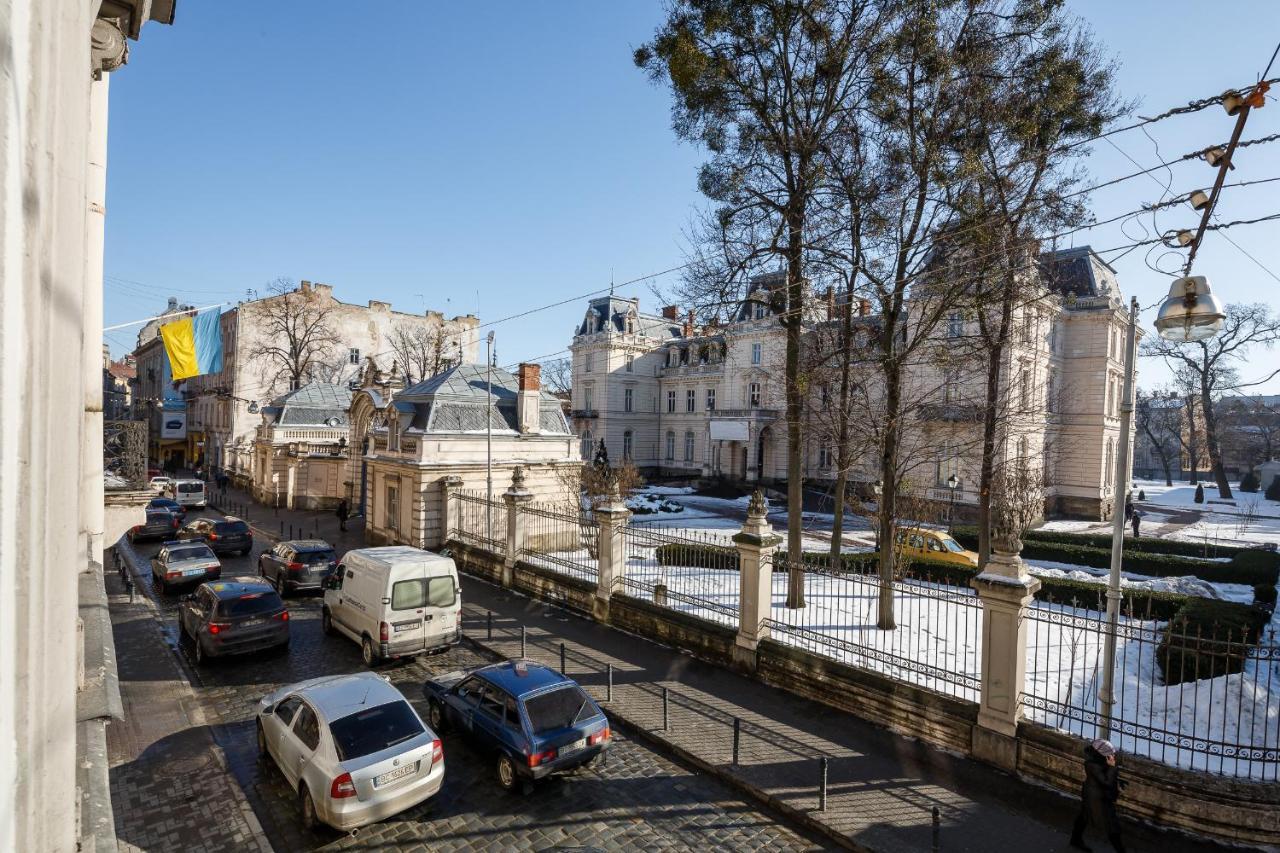 Palace View Apartments - 24 Kopernyka Str. Lviv Kültér fotó